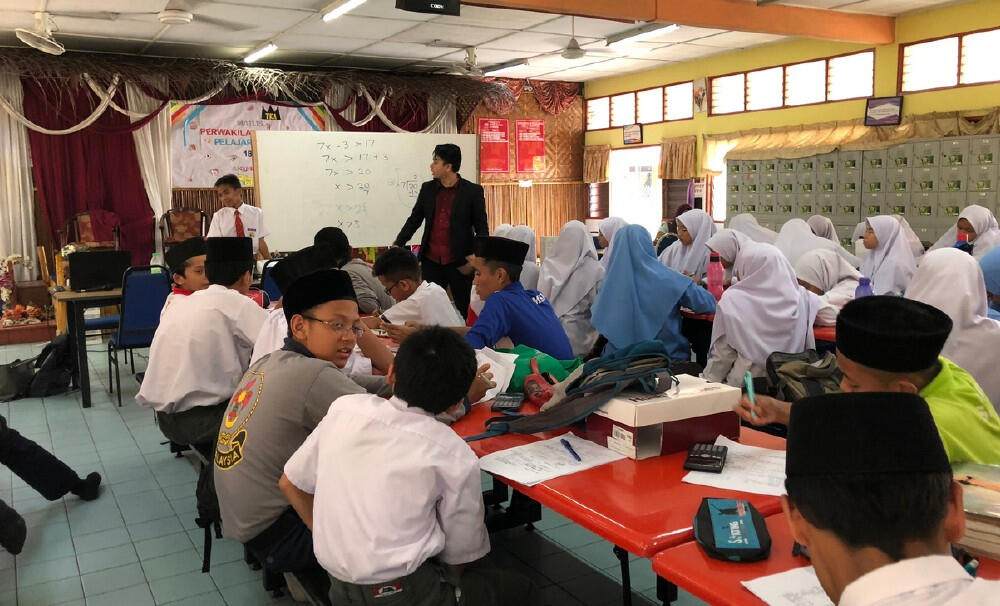 Program Matematik Cikgu Azri di SMK Sungai Pusu